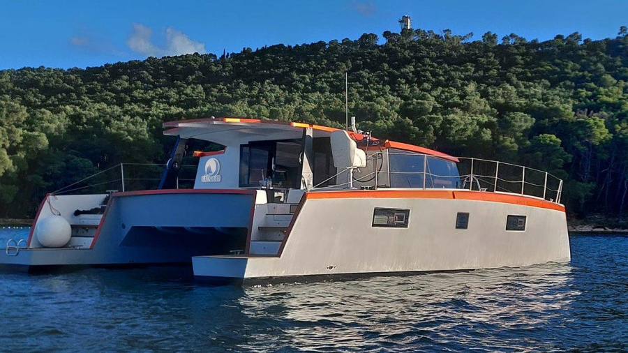 Photo #5 - Luna 47 Power (Orange) in Split - 40791