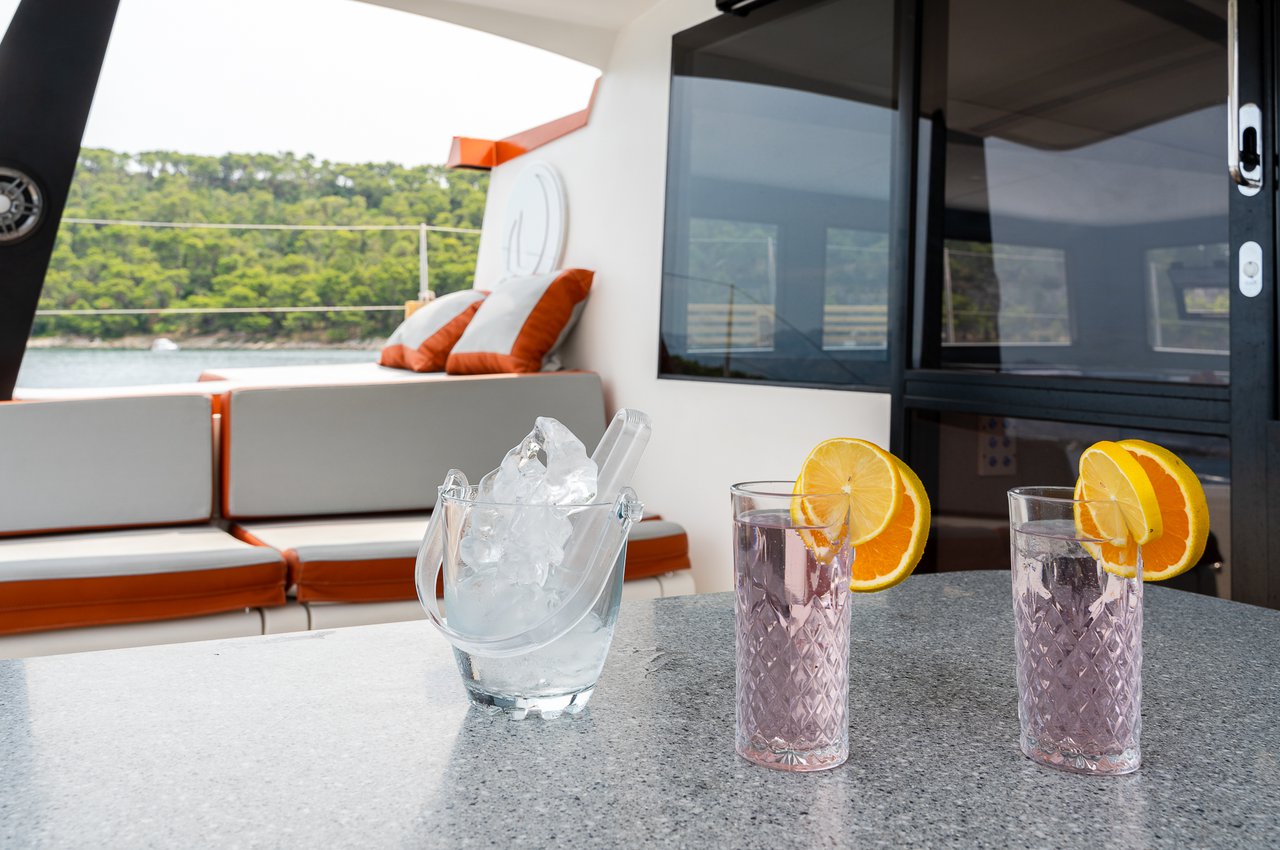 Photo #29 - Luna 47 Power (Orange) in Split - 40791