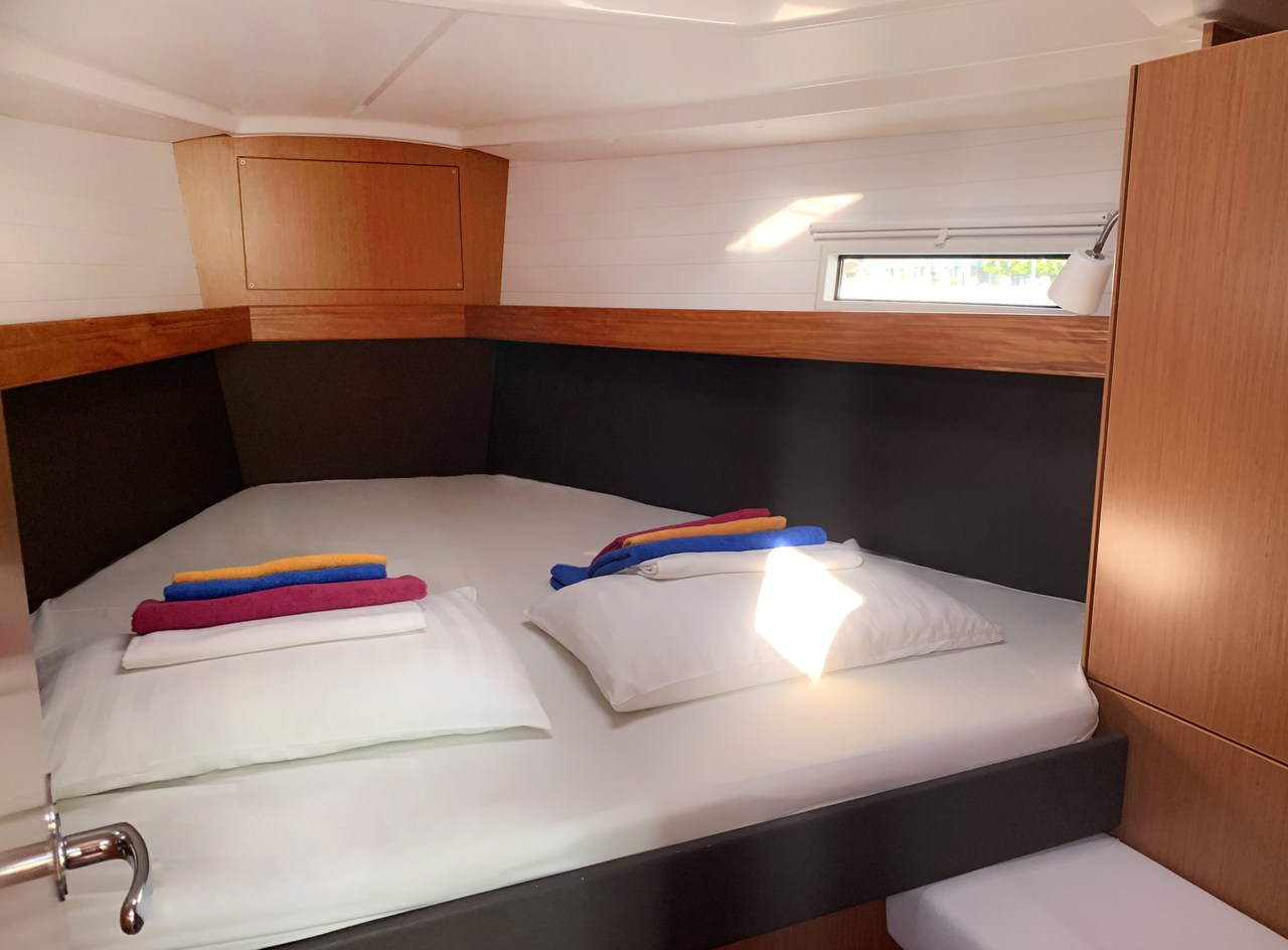 Photo #8 - Bavaria Cruiser 37 - 3 cab. (Roger Rabbit) in Fethiye - 40794