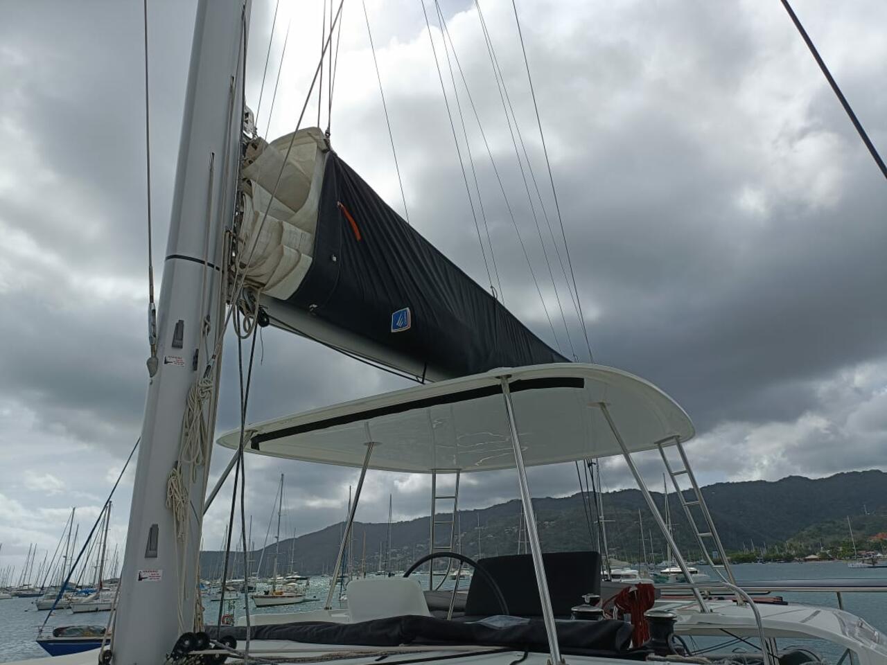 Photo #10 - Lagoon 46 - 4 + 2 cab. (Dare) in Le Marin - 40802