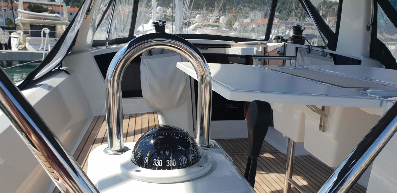 Photo #4 - Oceanis 38.1 (Bellona) in Split - 40807