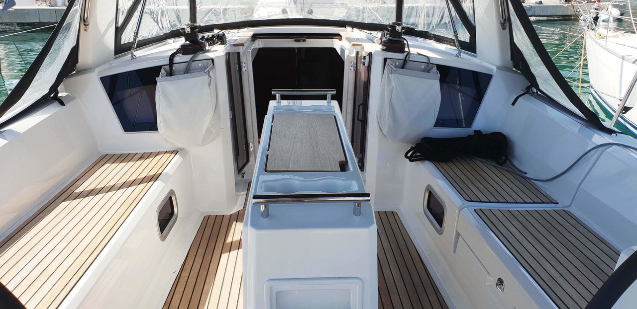 Photo #6 - Oceanis 38.1 (Bellona) in Split - 40807