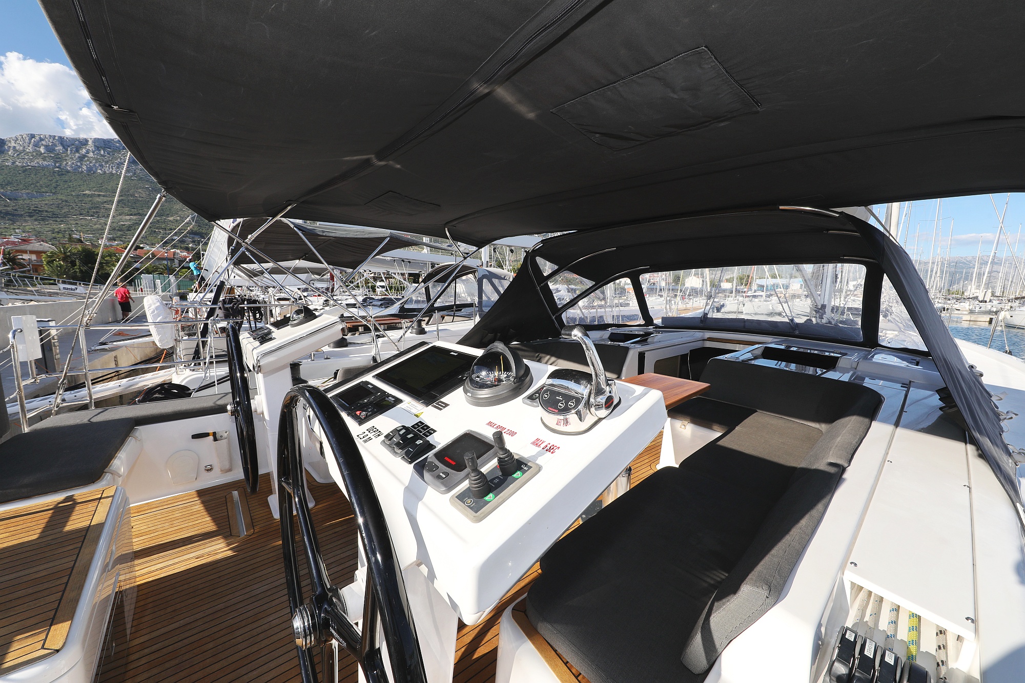 Photo #11 - Hanse 548 - 5 + 1 cab. (Simply The Best) in Kastela - 40848
