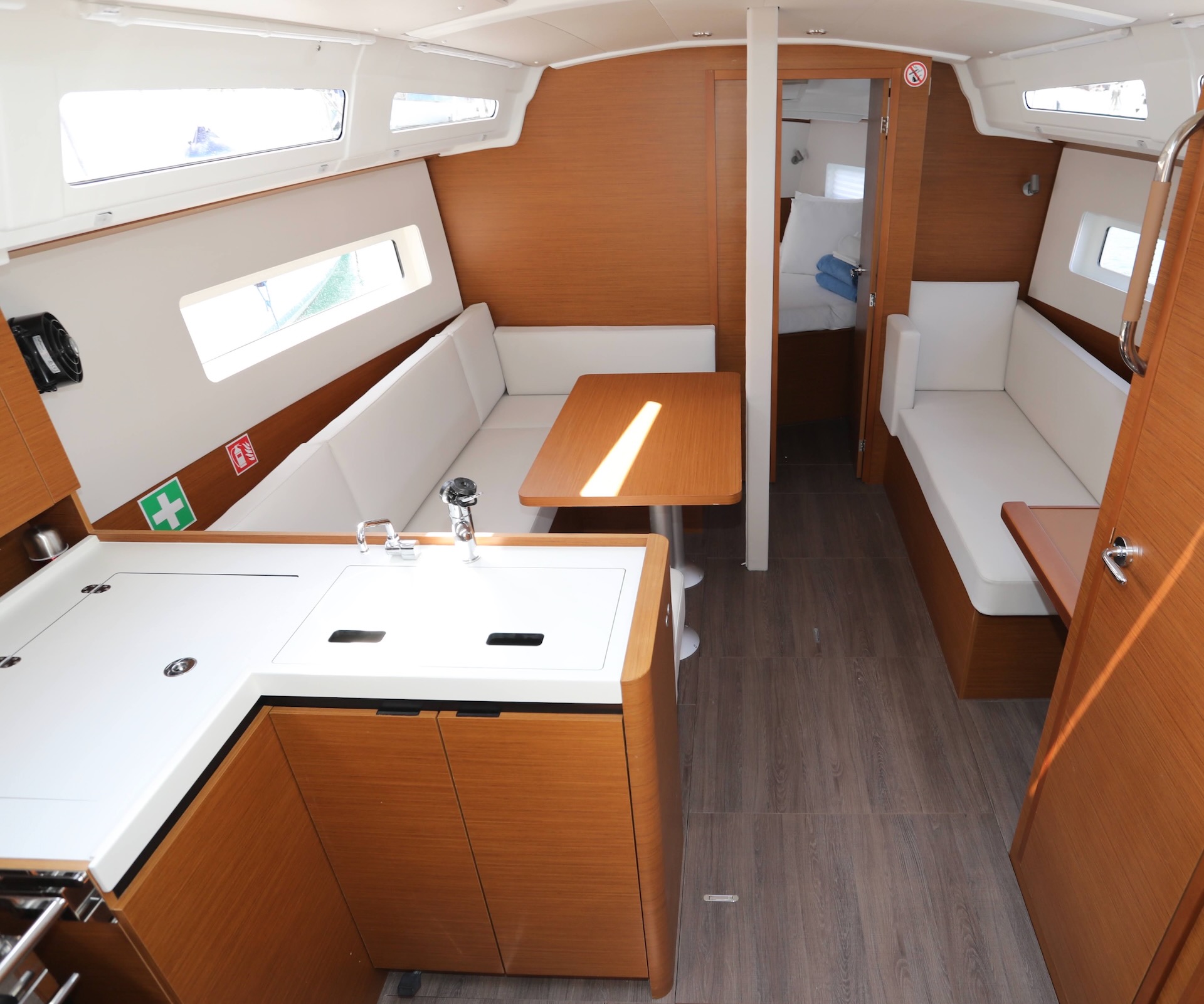 Photo #5 - Sun Odyssey 380 (Red Kiss) en Pula - 40863