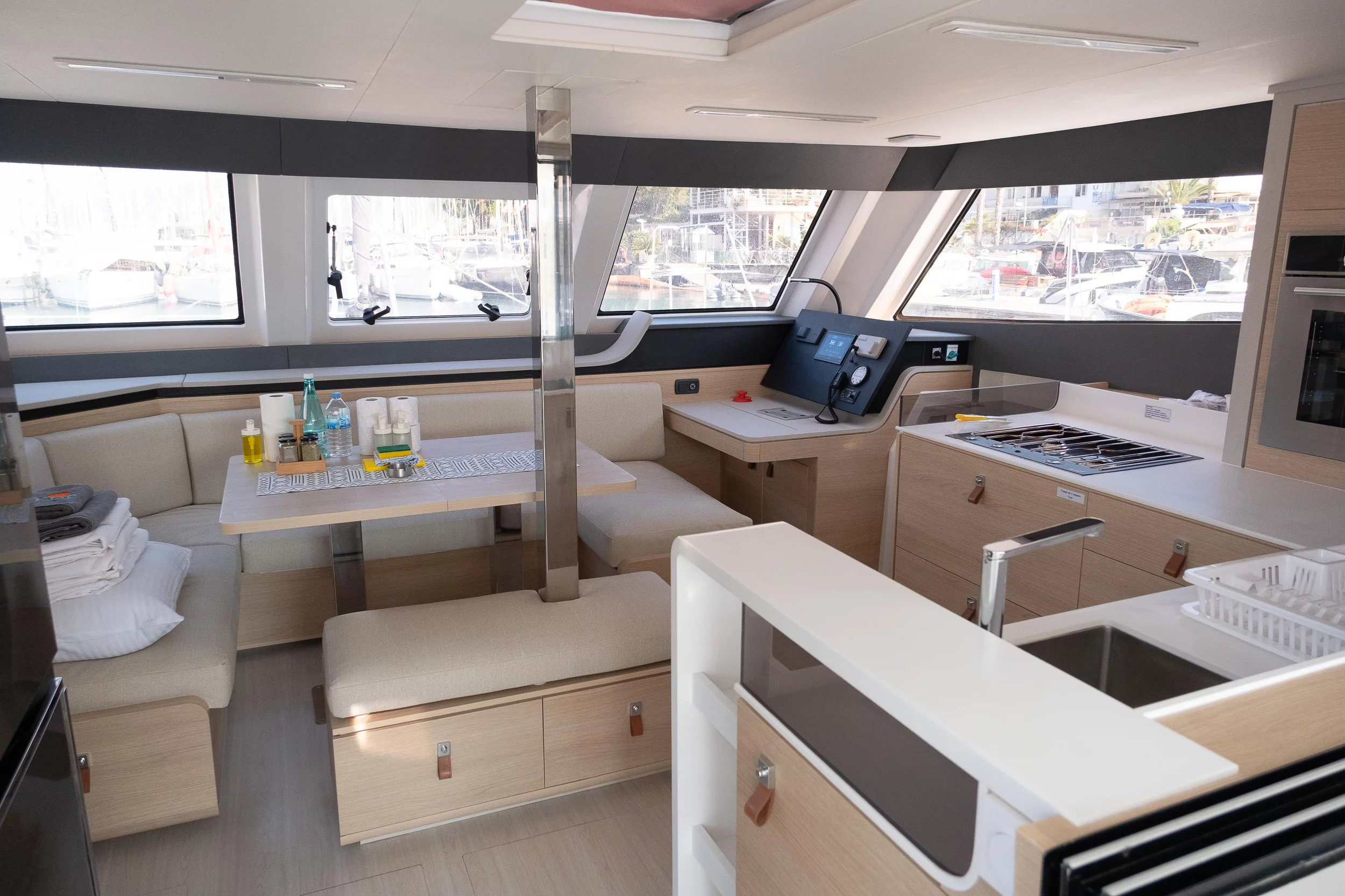 Aventura 45 (Aura)  - 12