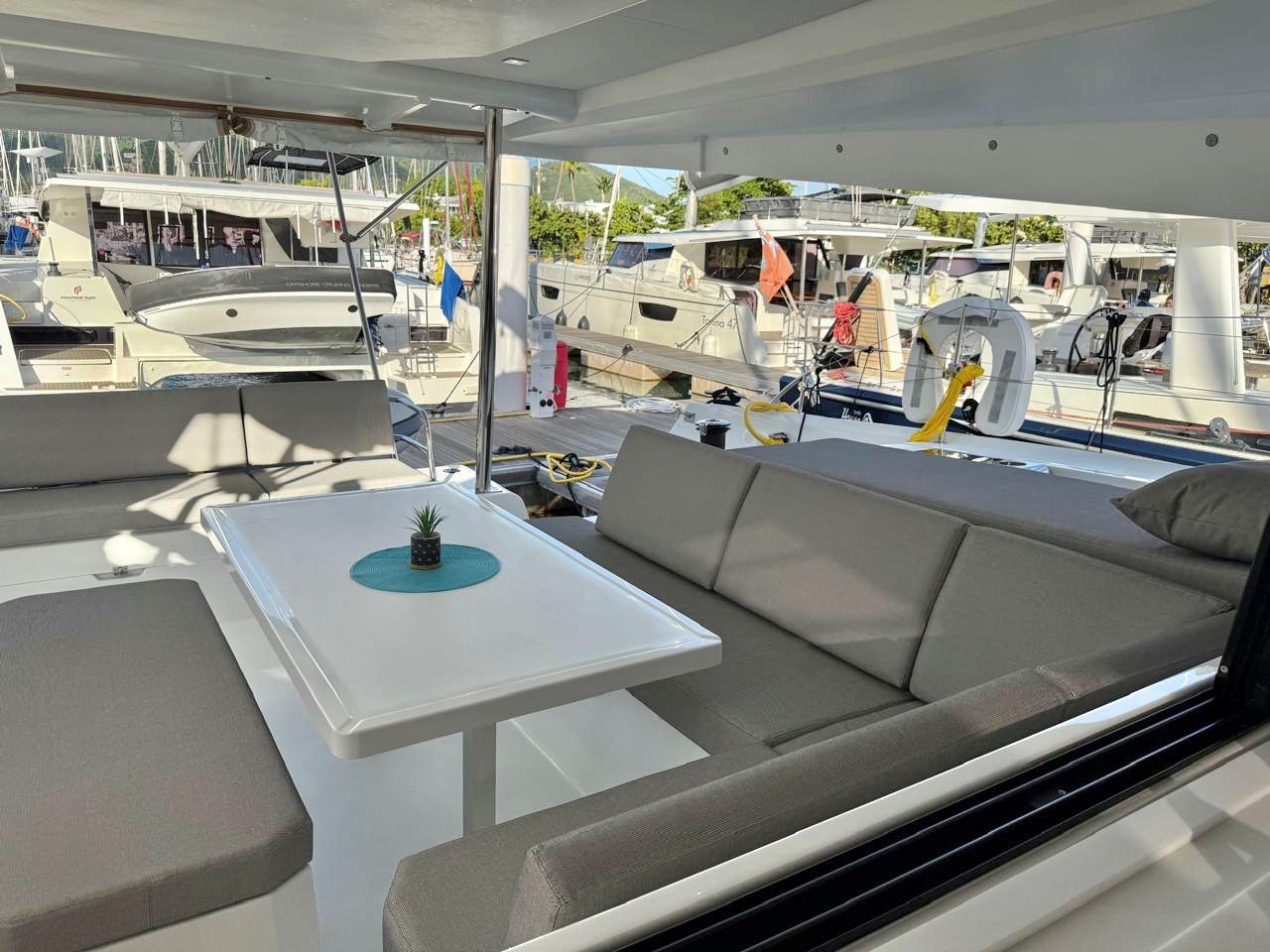 Photo #8 - Fountaine Pajot Elba 45 - 4 cab. (Morskie Oko) in Nanny Cay - 40904