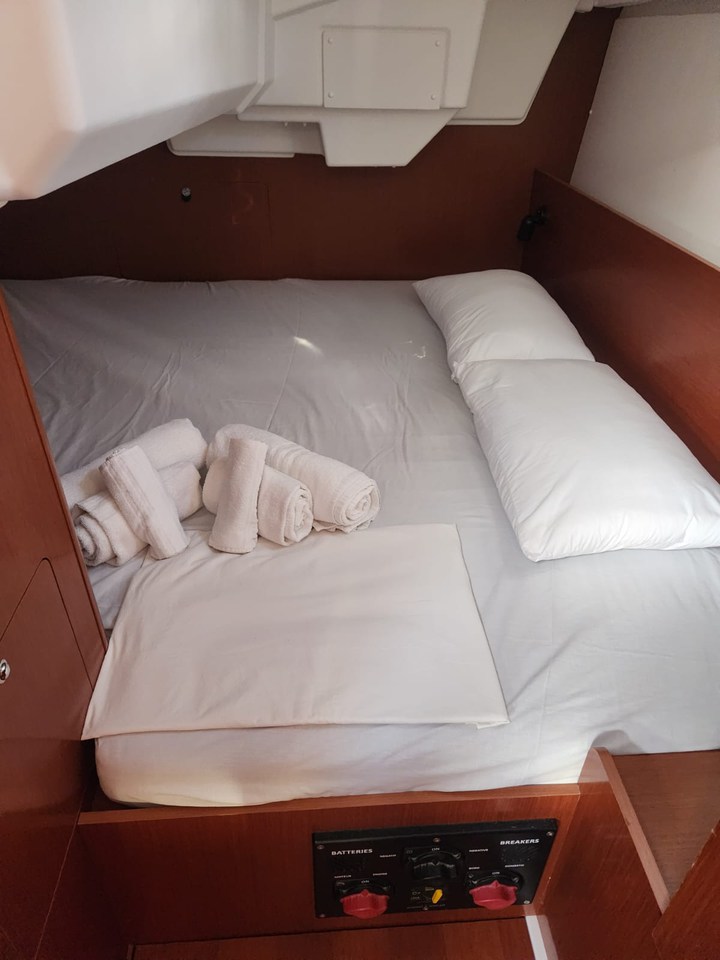 Photo #10 - Oceanis 35.1 - 2 cab. (Beghe) en Cannigione - 40910
