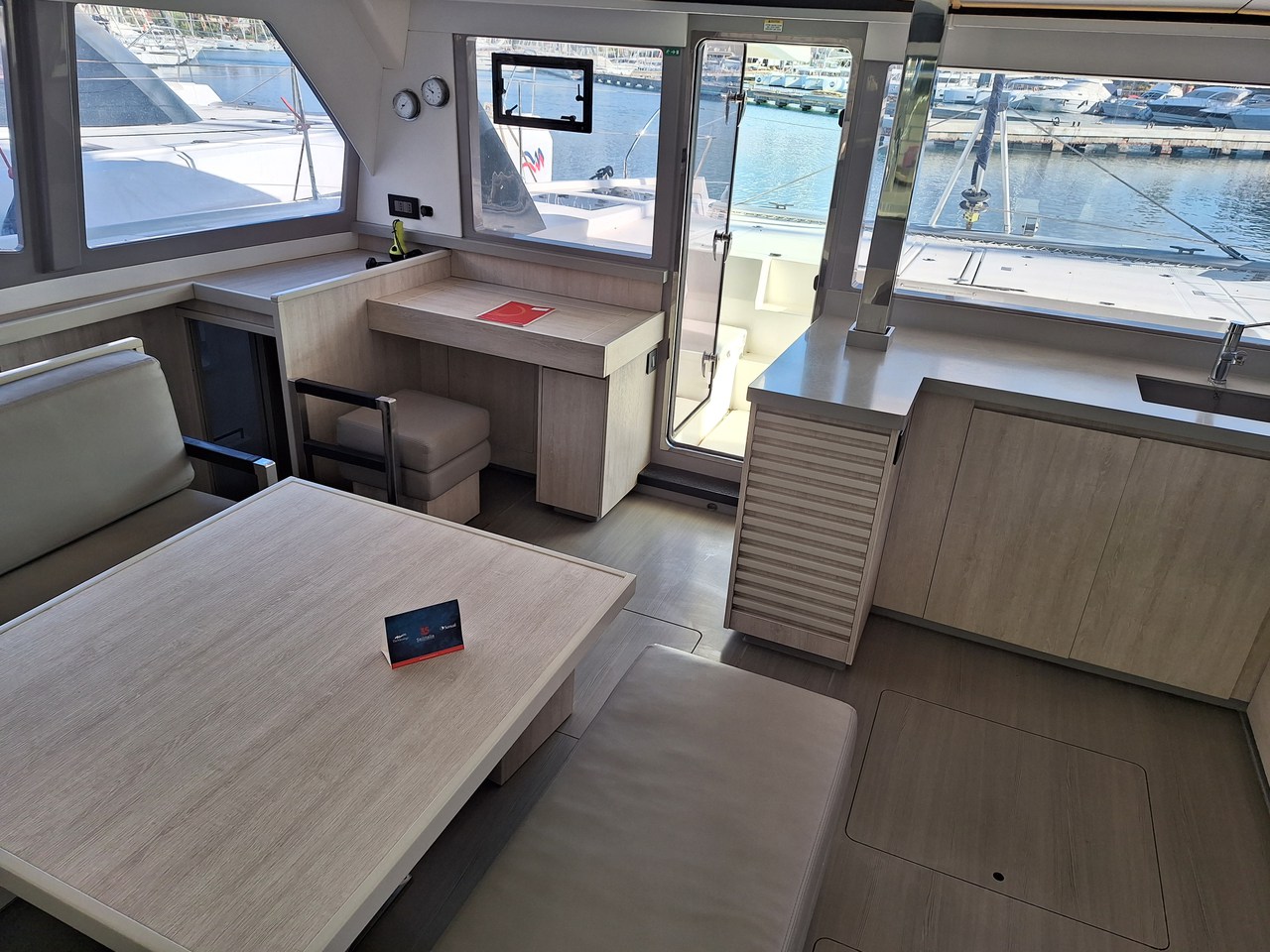 Photo #5 - Leopard 45 (Prince Laurence) in Portorosa - 40913