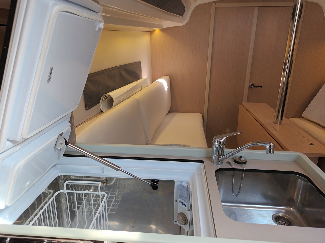 Photo #14 - Oceanis 30.1 (Giugi) in Portorosa - 40915