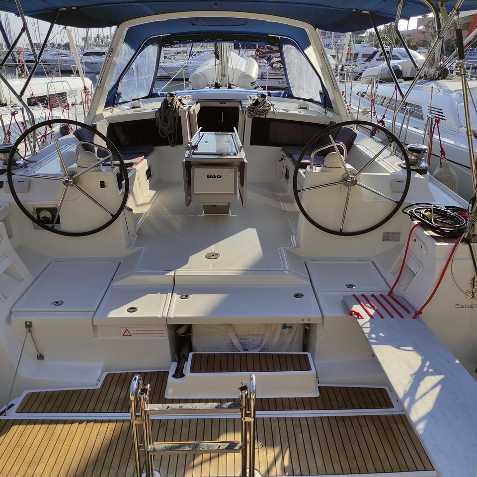 Photo #3 - Oceanis 48 - 4 cab. (Cayetana) en Portorosa - 40921