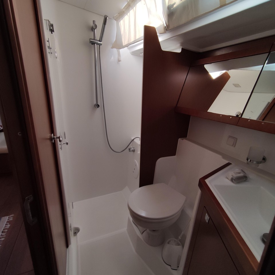 Photo #8 - Oceanis 48 - 4 cab. (Cayetana) en Portorosa - 40921