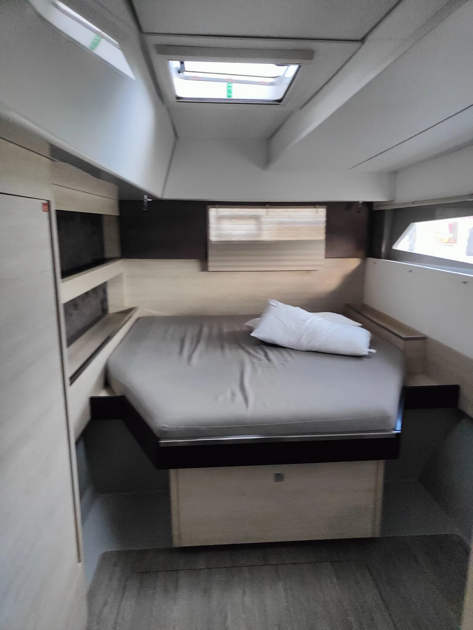 Leopard 50 - 5 + 1 cab (La Suerte)  - 7