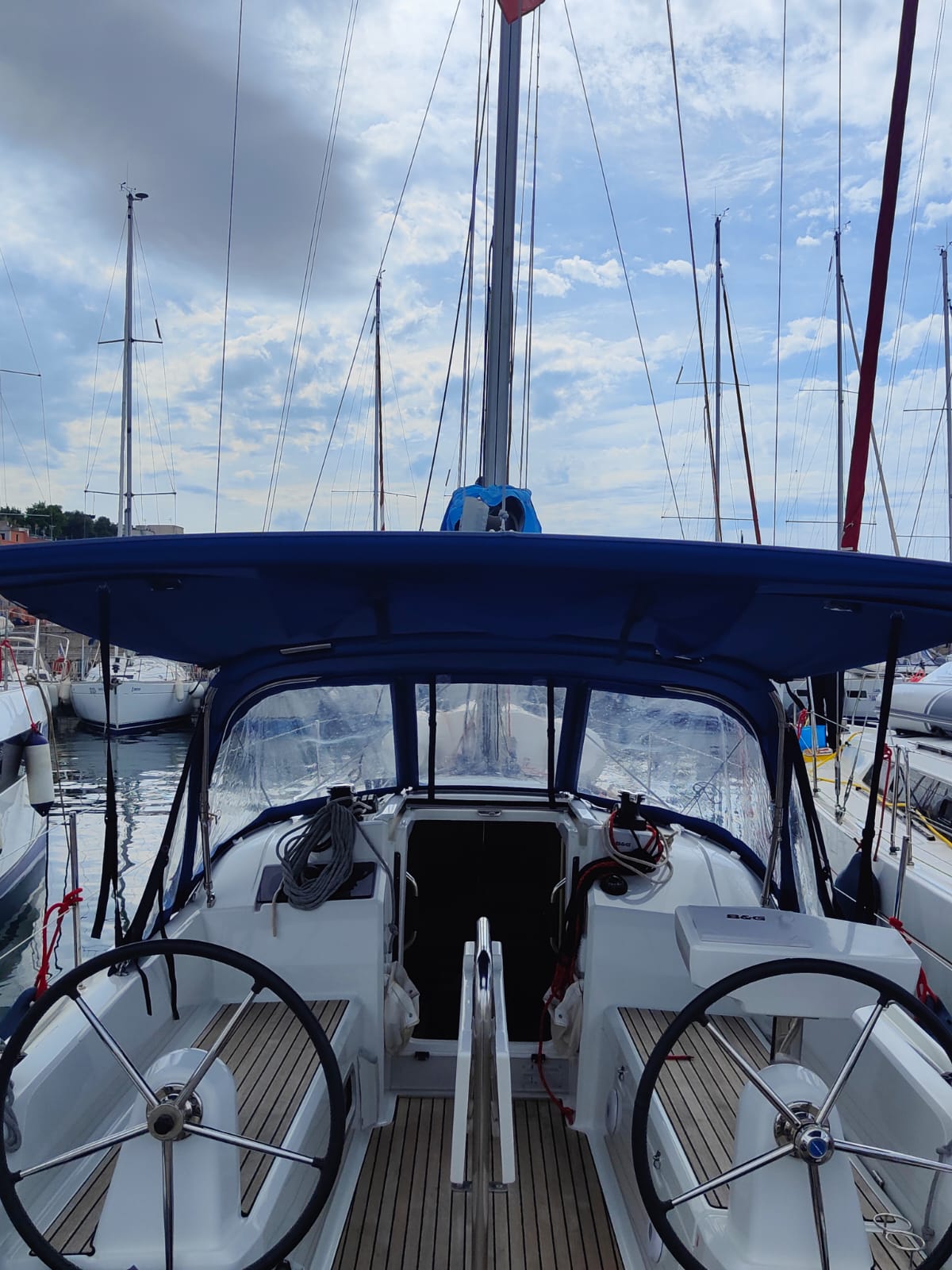 Photo #4 - Oceanis 30.1 (Amal) in Procida - 40929