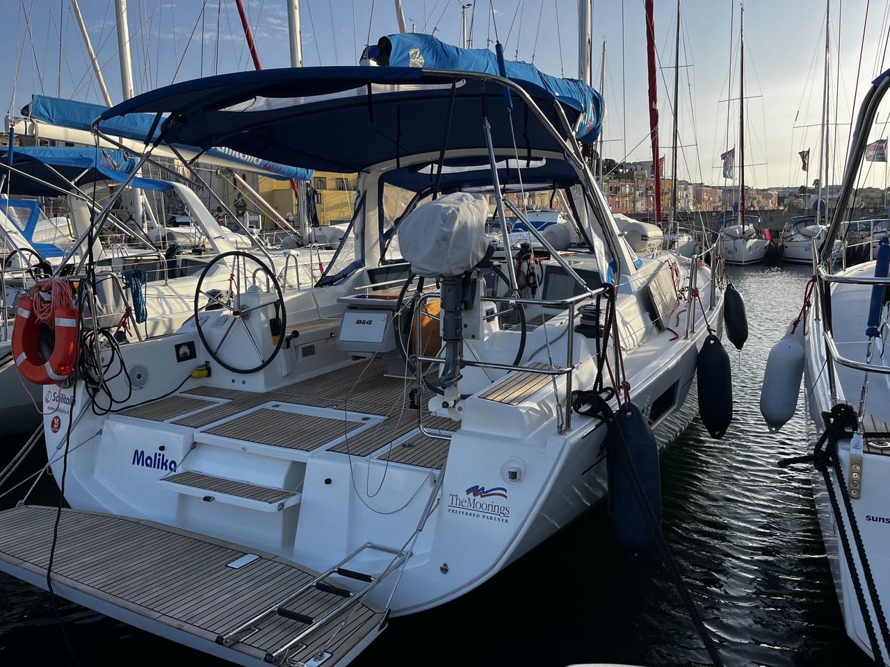 Photo #4 - Oceanis 41.1 (Malika) en Cannigione - 40935