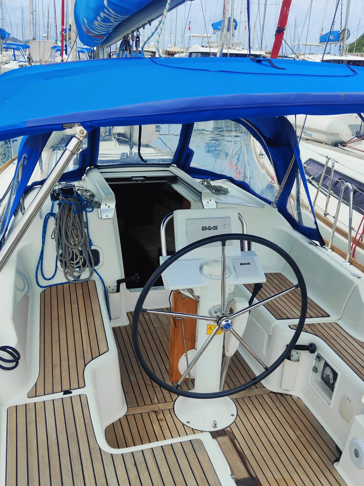 Photo #3 - Oceanis 31 (Titina) in Procida - 40962