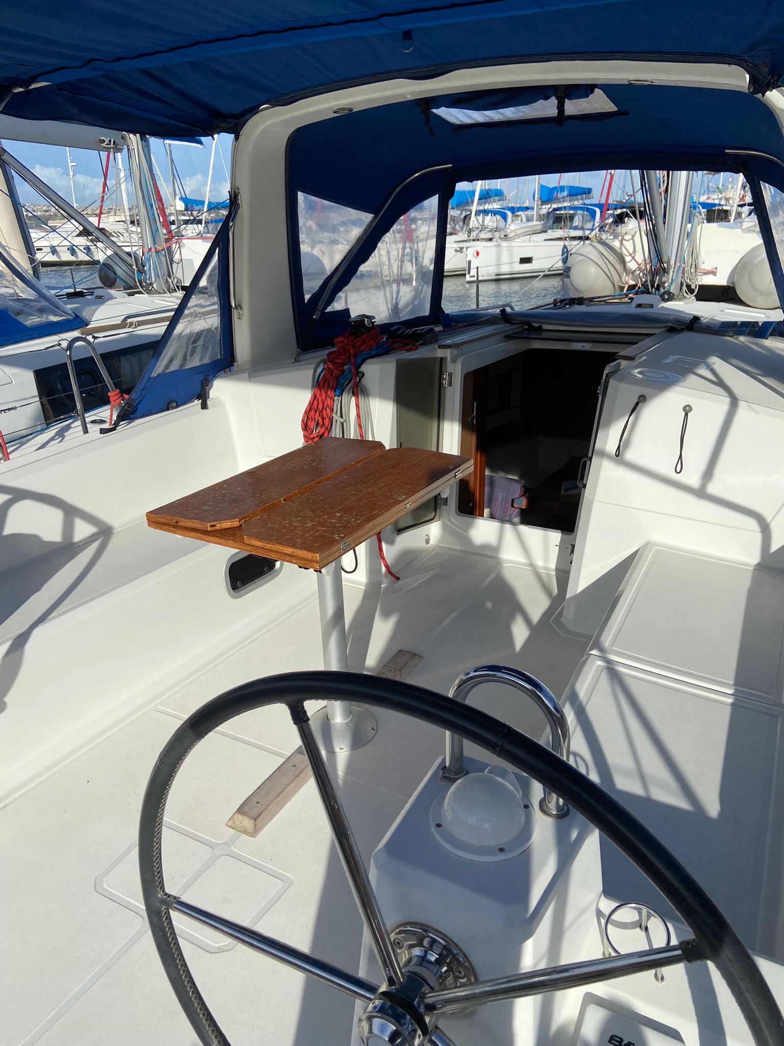 Photo #5 - Oceanis 38 - 3 cab. (Caroline) en Procida - 40964