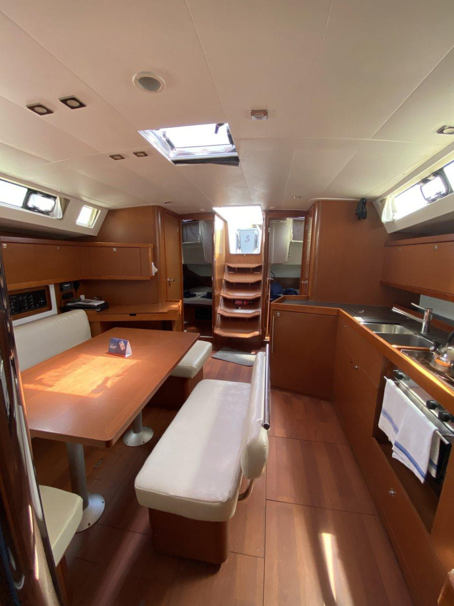 Photo #10 - Oceanis 45 - 4 cab. (Bella) in Procida - 40967