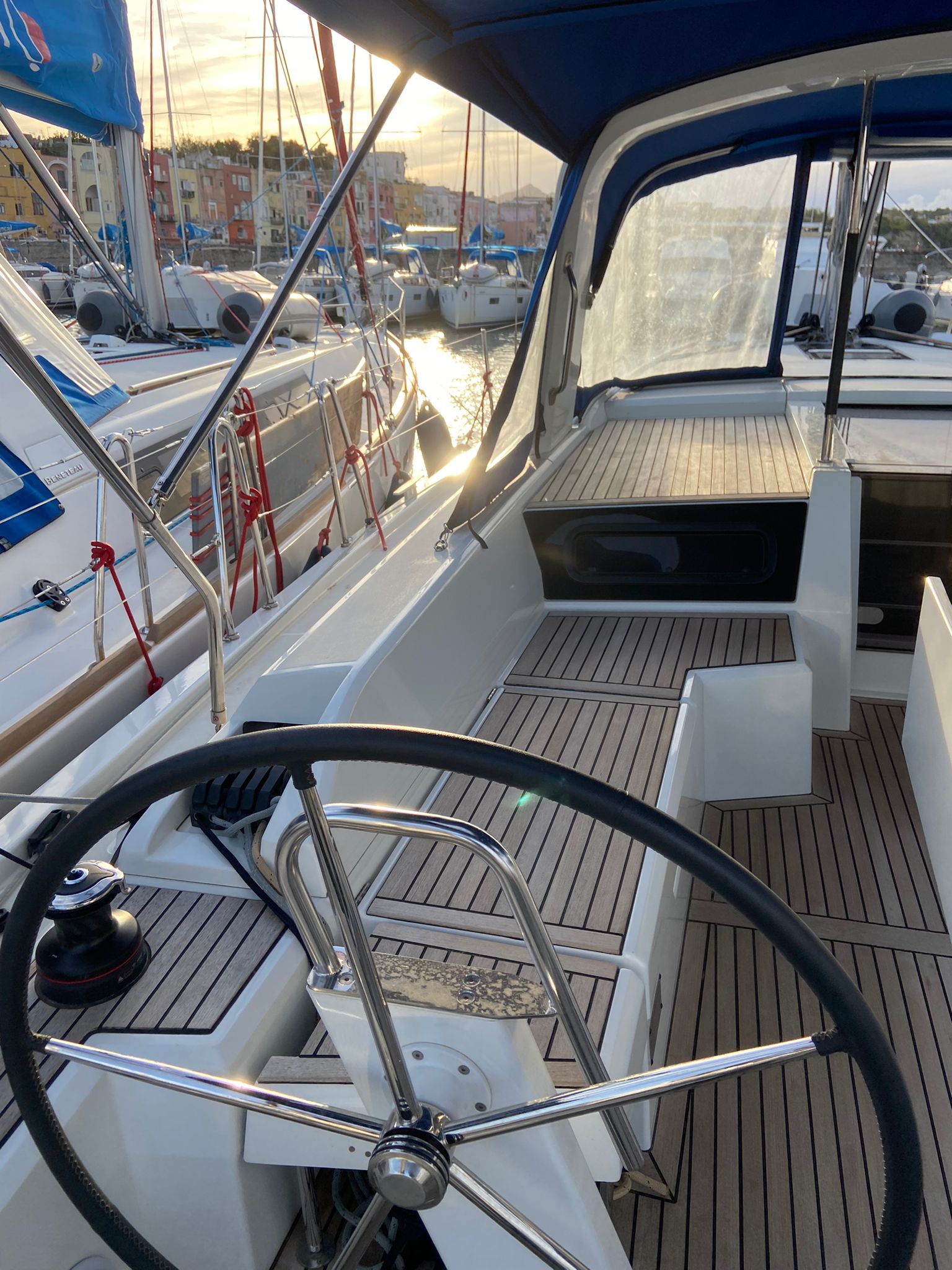 Photo #8 - Oceanis 46.1 (Valvento) en Procida - 40968