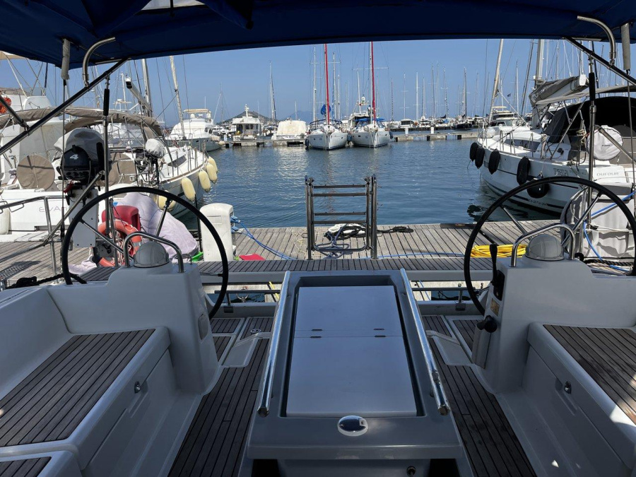 Photo #7 - Oceanis 48 - 5 cab. (Erikoussa) en Procida - 40969