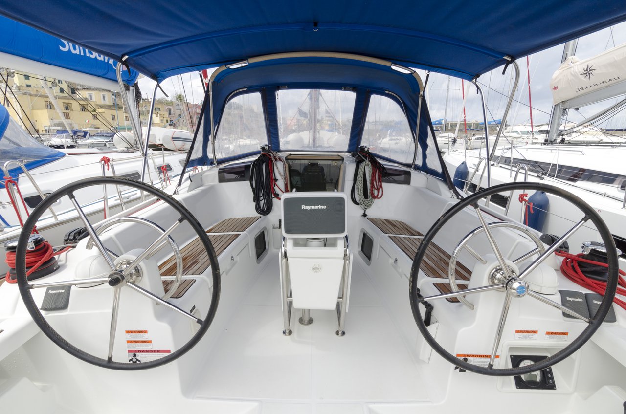 Photo #6 - Sun Odyssey 409 (Cecile) en Procida - 40974
