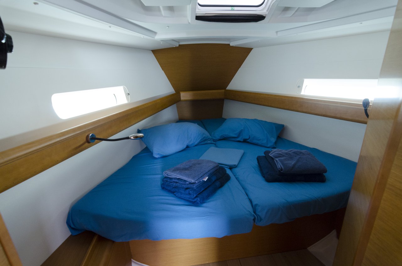 Photo #9 - Sun Odyssey 409 (Cecile) en Procida - 40974
