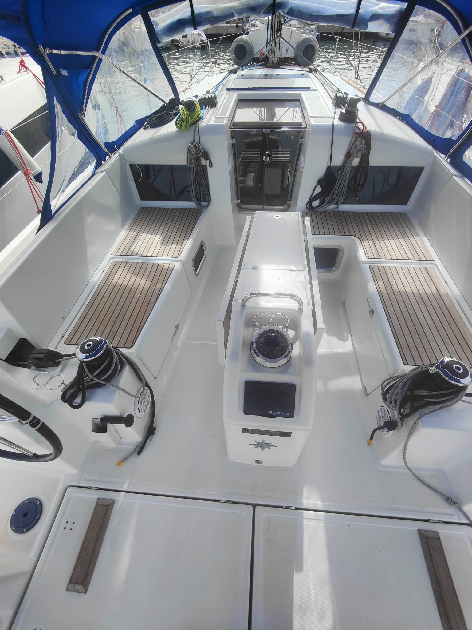 Photo #5 - Sun Odyssey 440 (Iddu) in Procida - 40977
