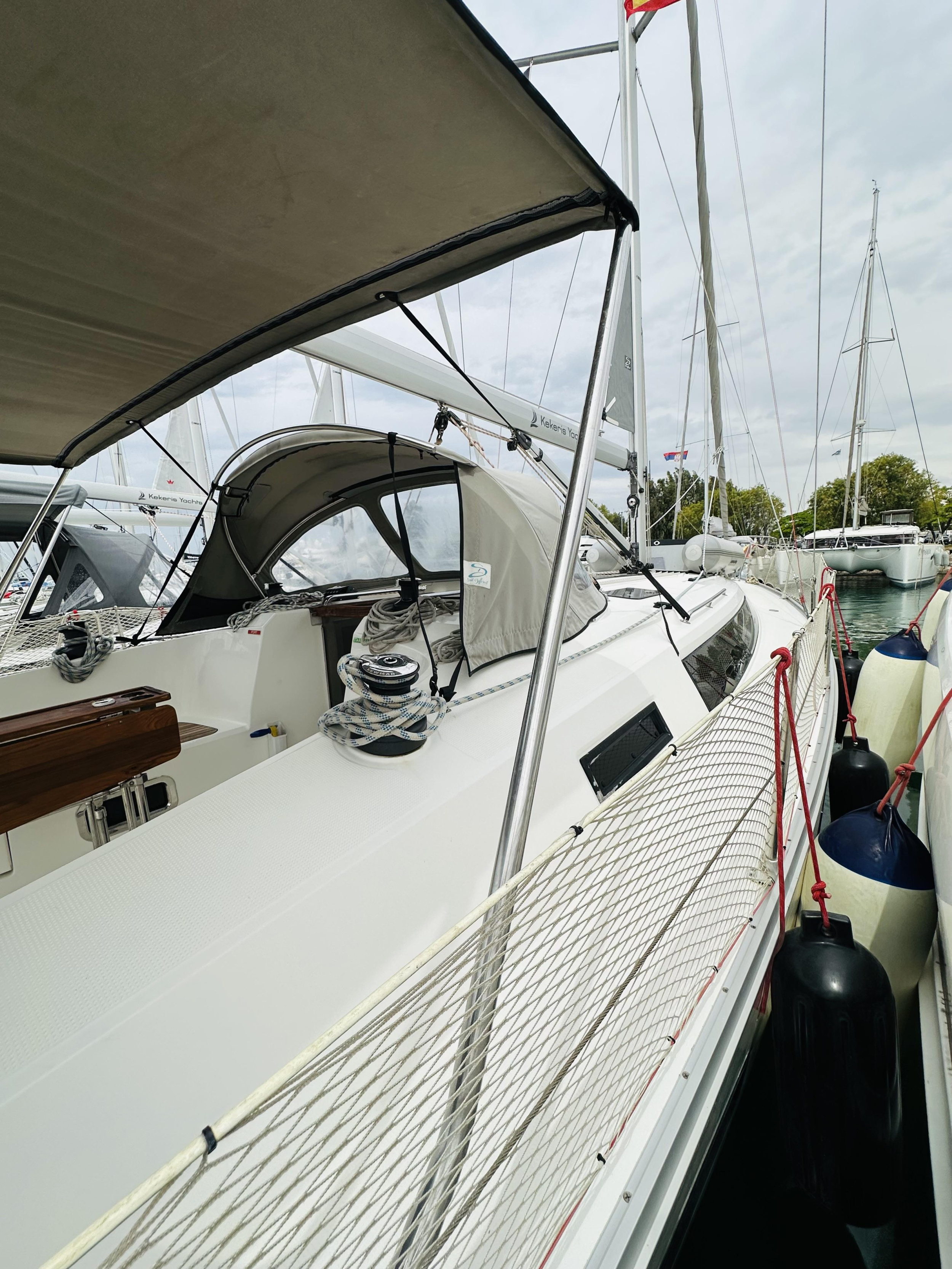 Photo #20 - Bavaria Cruiser 41 - 3 cab. (Yvonne) in Athens - 40987