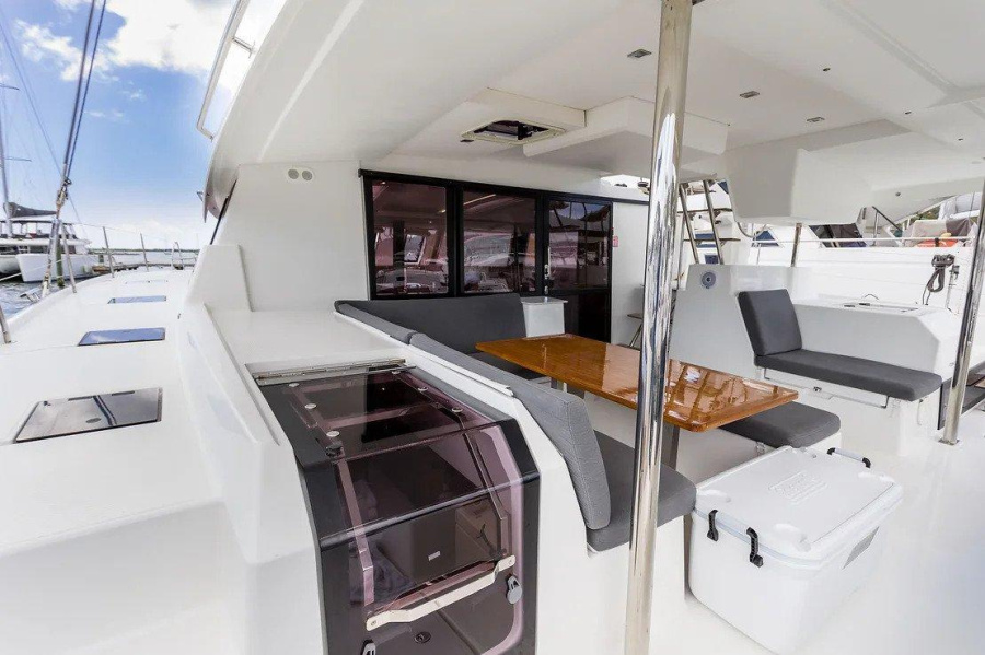 Photo #8 - Fountaine Pajot Saona 47 Quintet - 5 + 1 cab. (Sun and Stars) en St. Thomas - 41005