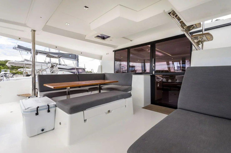 Photo #10 - Fountaine Pajot Saona 47 Quintet - 5 + 1 cab. (Sun and Stars) en St. Thomas - 41005