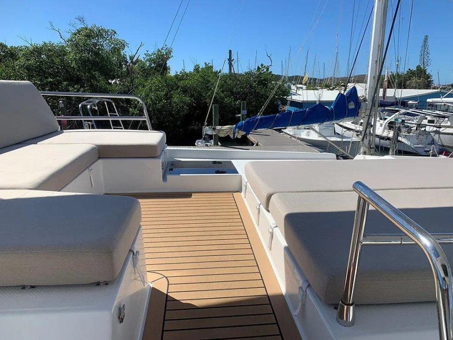 Photo #5 - Fountaine Pajot Saona 47 Maestro - 3 + 1 cab. (Hourglass) in St. Thomas - 41006