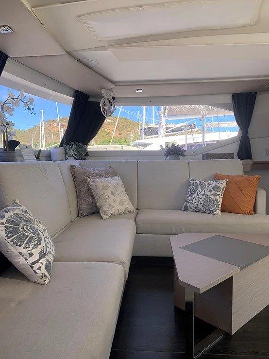 Photo #9 - Fountaine Pajot Saona 47 Maestro - 3 + 1 cab. (Hourglass) in St. Thomas - 41006