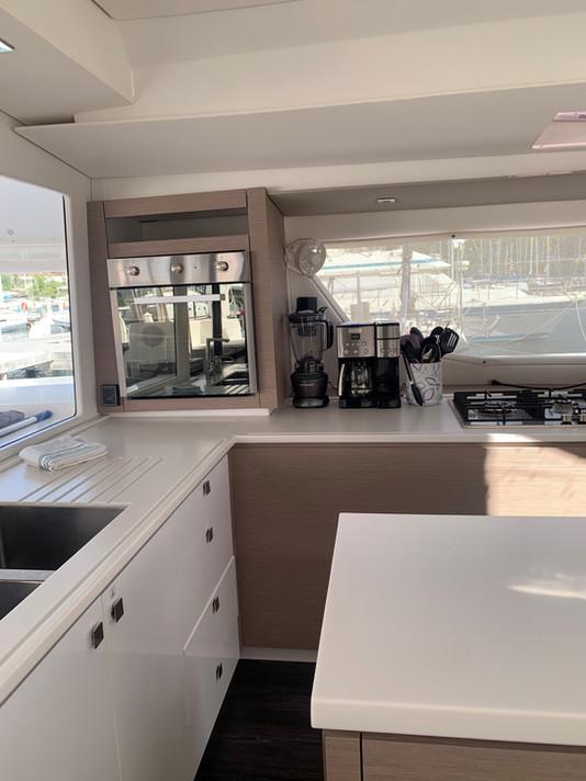 Photo #9 - Fountaine Pajot Saba 50 - 5 cab. (Phoenix) in St. Thomas - 41007