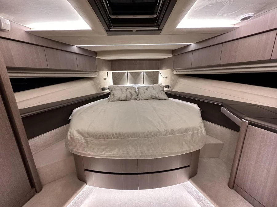 Galeon 680 Fly (Paradise)  - 19