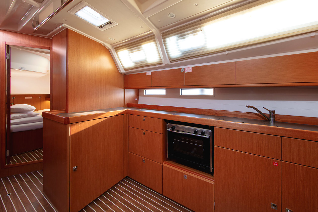Photo #7 - Bavaria Cruiser 46 - 4 cab. (Josip) en Split - 41039