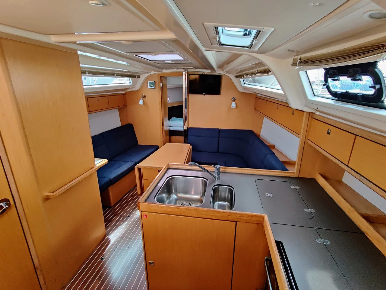 Bavaria Cruiser 37 - 3 cab. (Steluna)  - 3