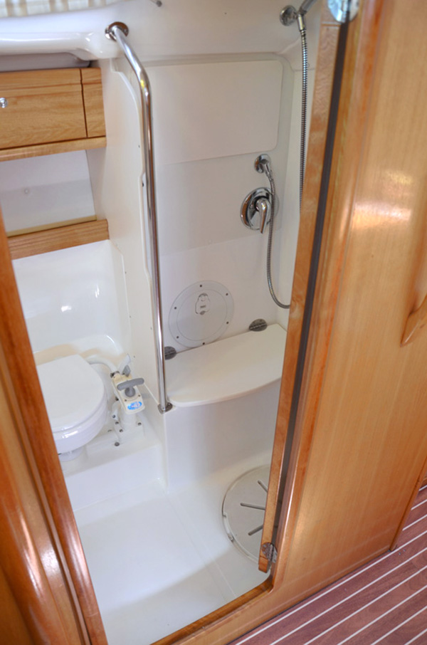 Photo #14 - Bavaria 39 Cruiser (Ira) in Lavrion - 41065
