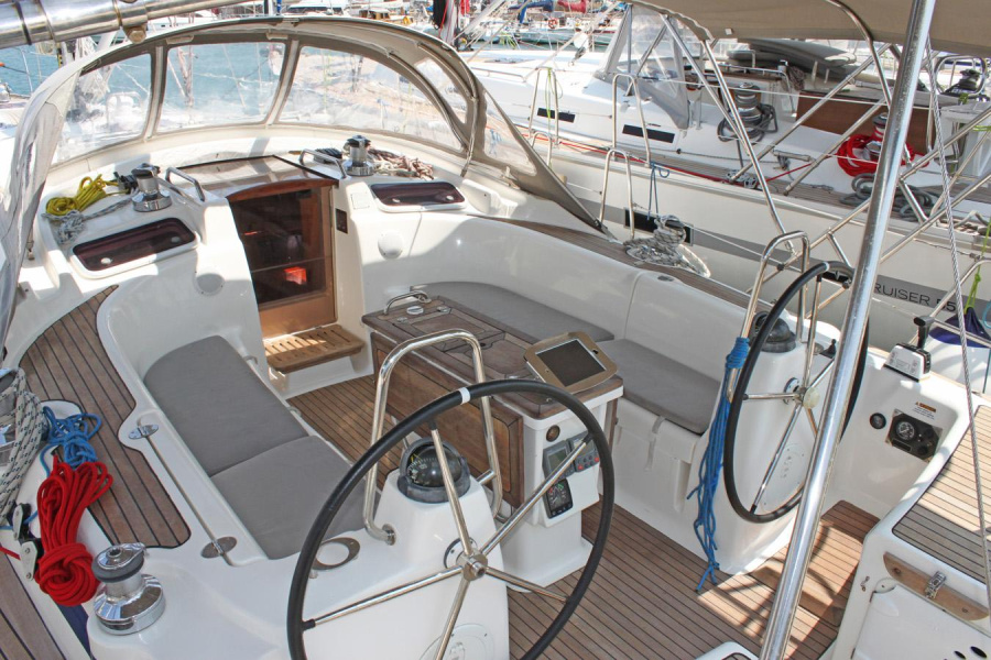Photo #4 - Bavaria 50 Cruiser (Agamemnon) in Lavrion - 41071