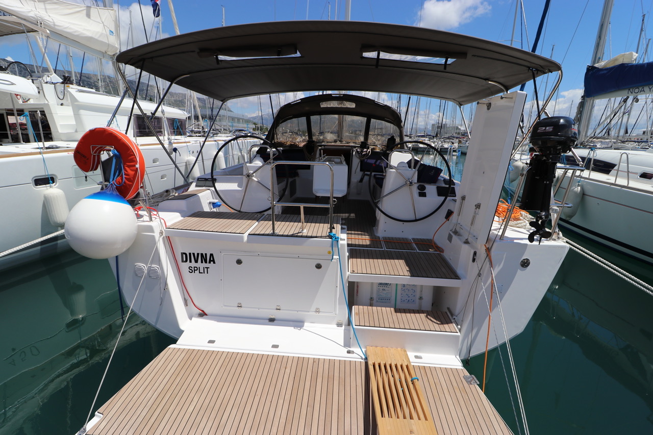 Photo #7 - Dufour 460 GL (Divna) in Kastela - 41076