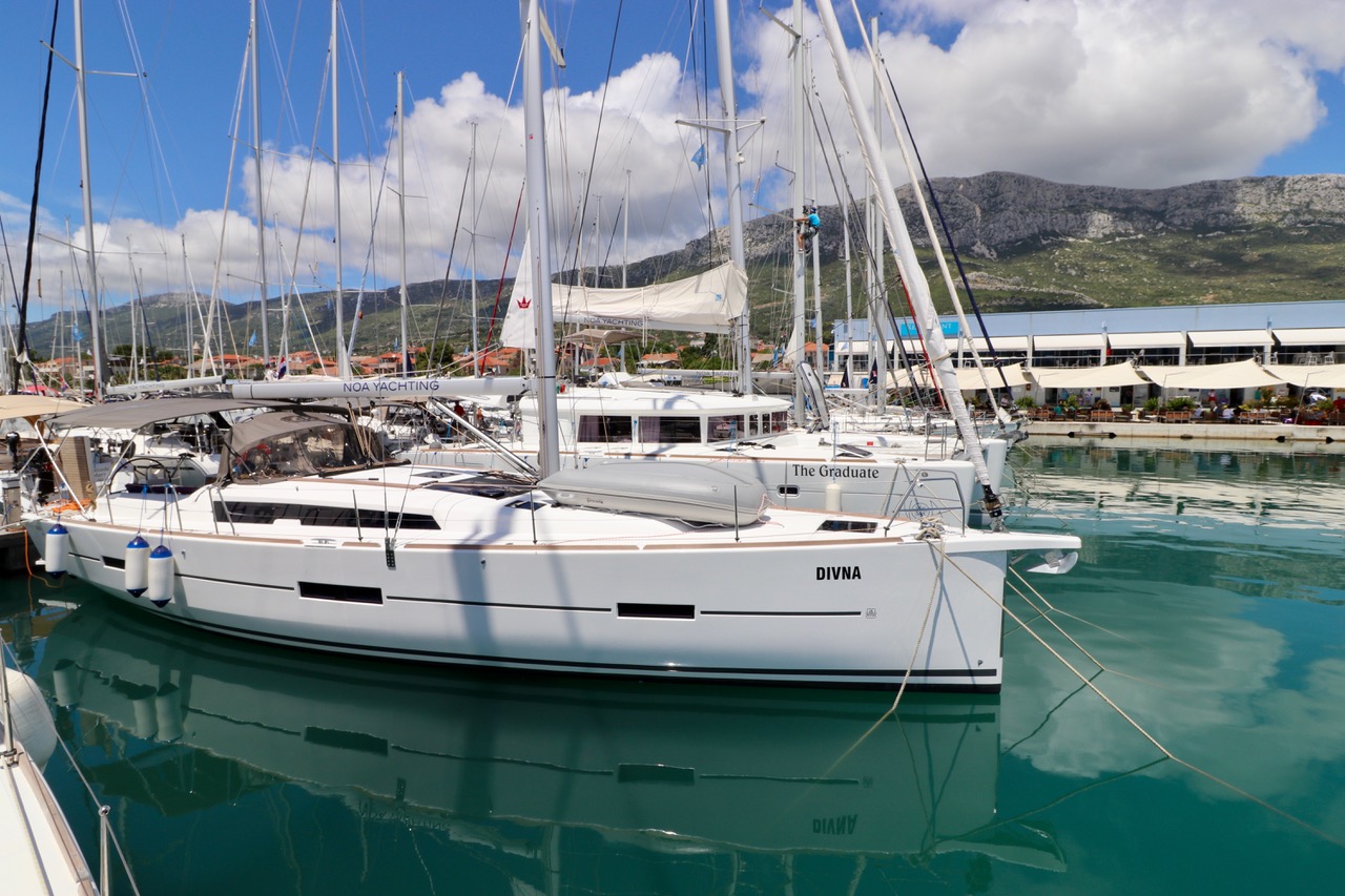 Photo #11 - Dufour 460 GL (Divna) in Kastela - 41076