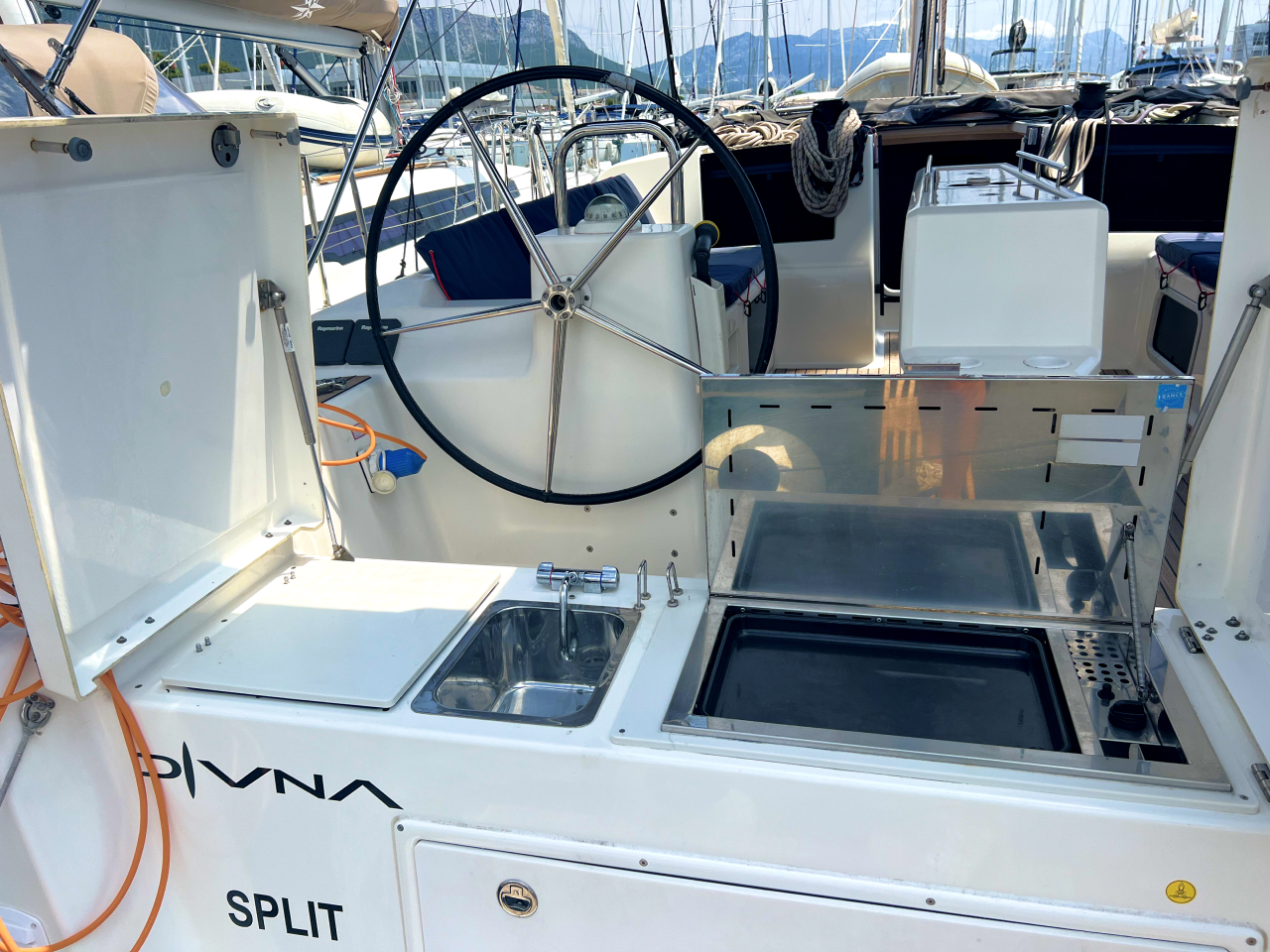 Photo #12 - Dufour 460 GL (Divna) in Kastela - 41076