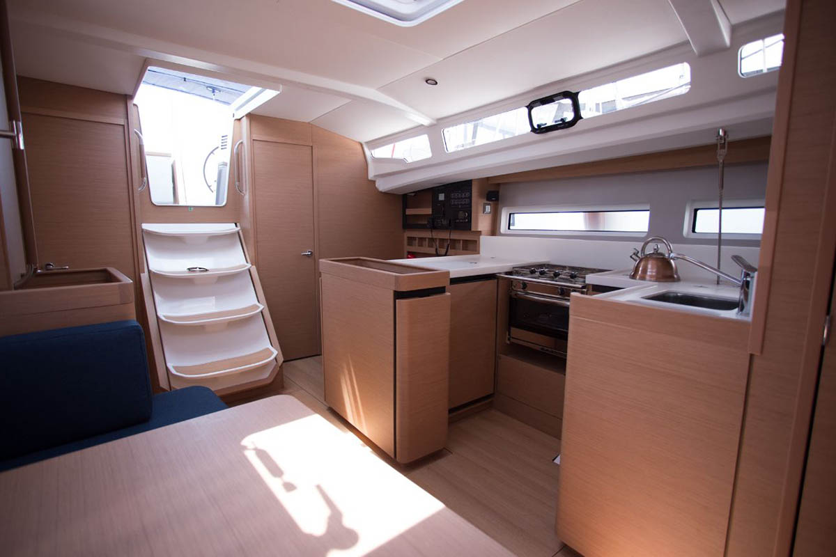 Photo #11 - Sun Odyssey 440 (Anna II) in Trogir - 41077