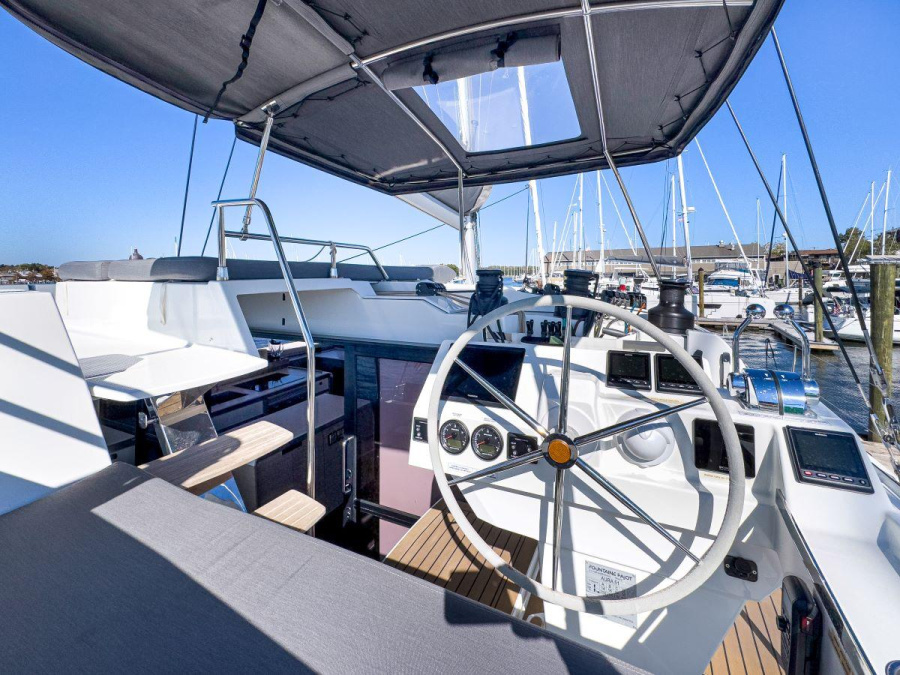 Photo #9 - Fountaine Pajot Aura 51 (DarLaJ) en St. Thomas - 41093
