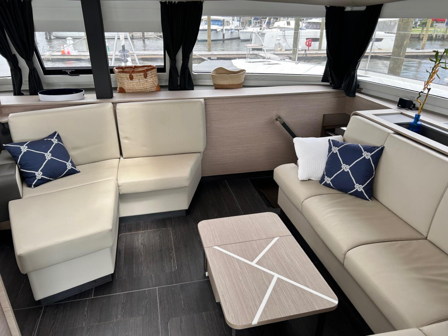 Photo #12 - Fountaine Pajot Aura 51 (DarLaJ) en St. Thomas - 41093