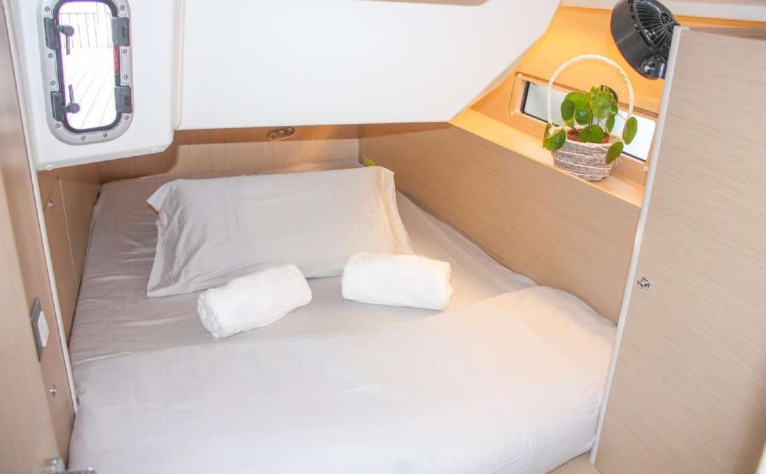 Photo #9 - Oceanis 40.1 (Onoda) en Denia - 41103