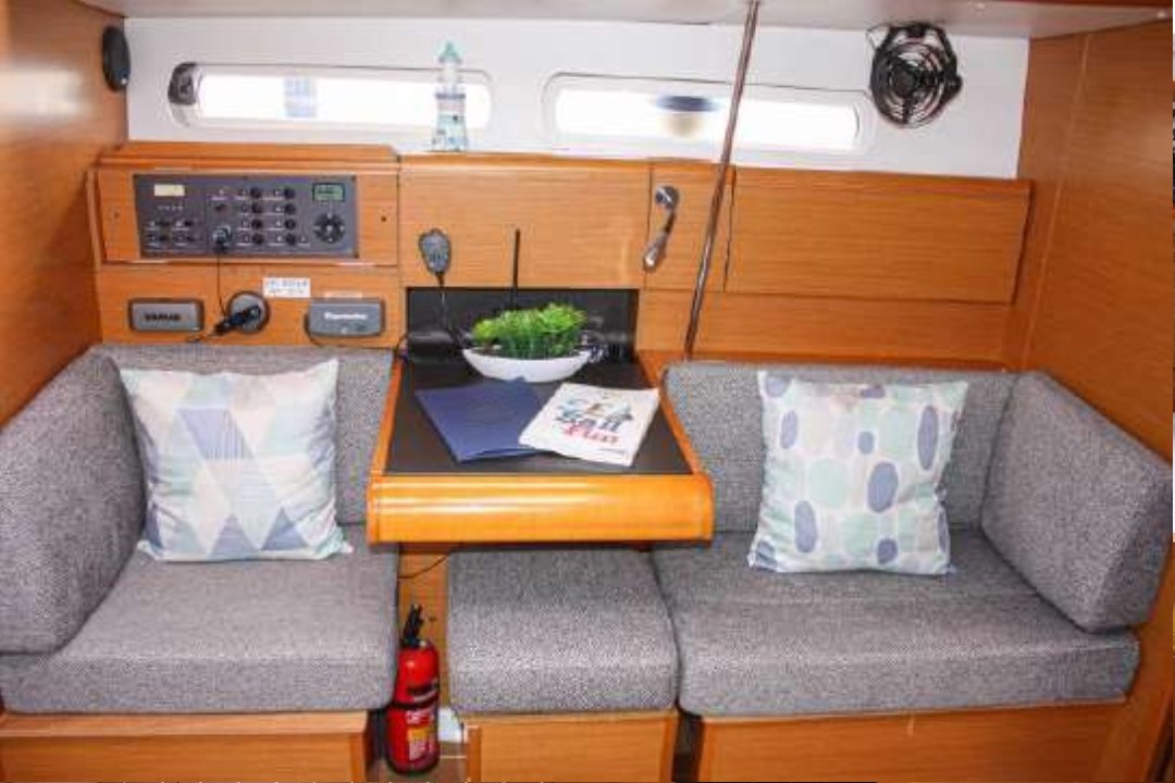 Photo #6 - Sun Odyssey 409 (Sora) in Denia - 41104