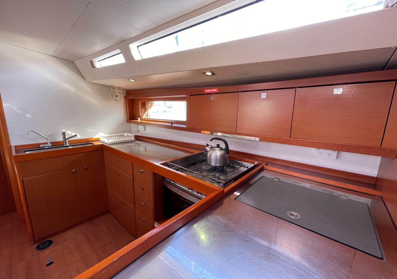 Photo #5 - Oceanis 48 - 5 cab. (Calypso_DB) in Airlie Beach - 41121