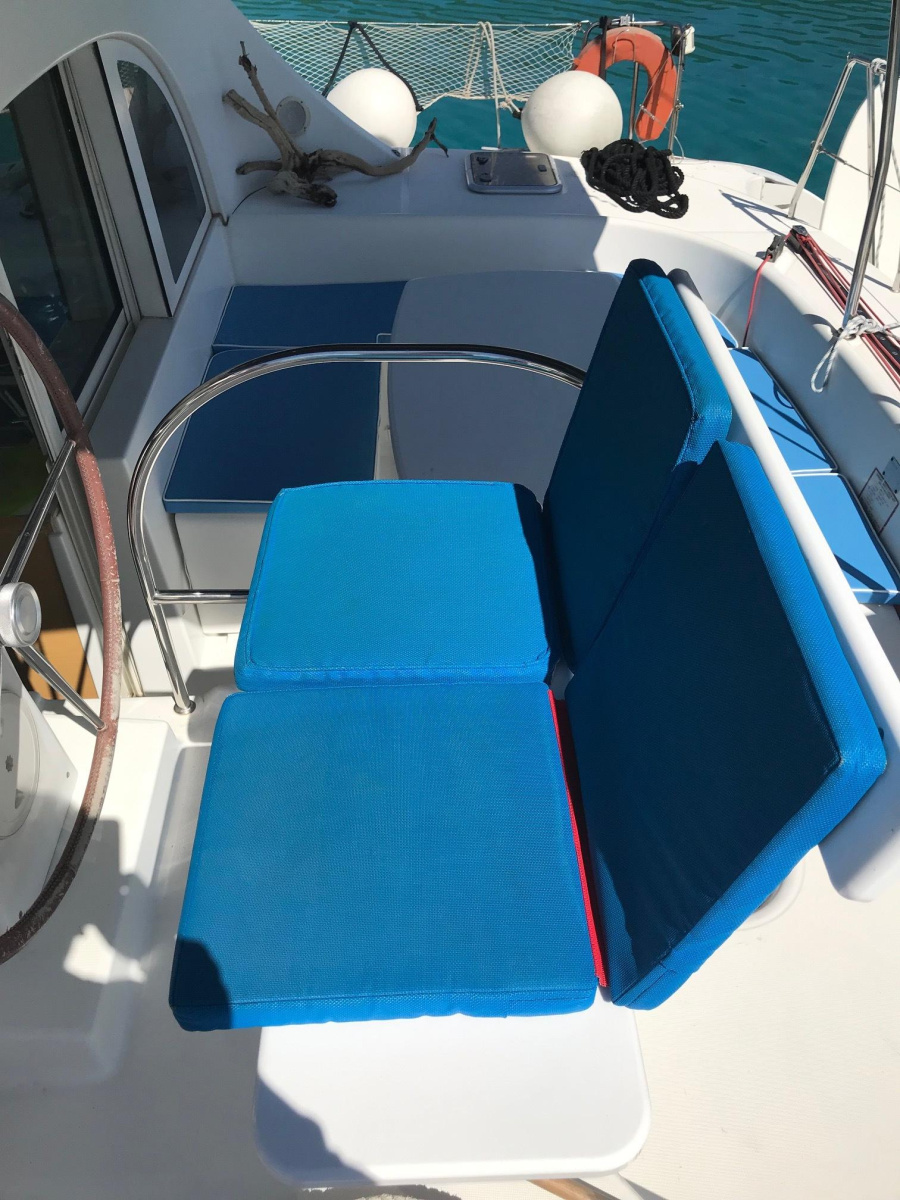 Photo #5 - Lagoon 380 - 4 + 2 cab. (Emelia Katerina) in Lefkada - 41124