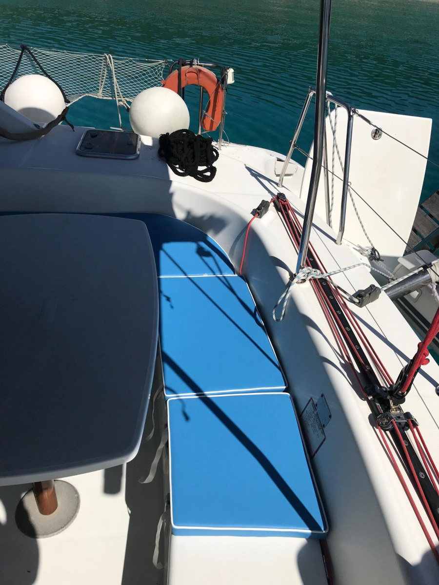 Photo #6 - Lagoon 380 - 4 + 2 cab. (Emelia Katerina) in Lefkada - 41124