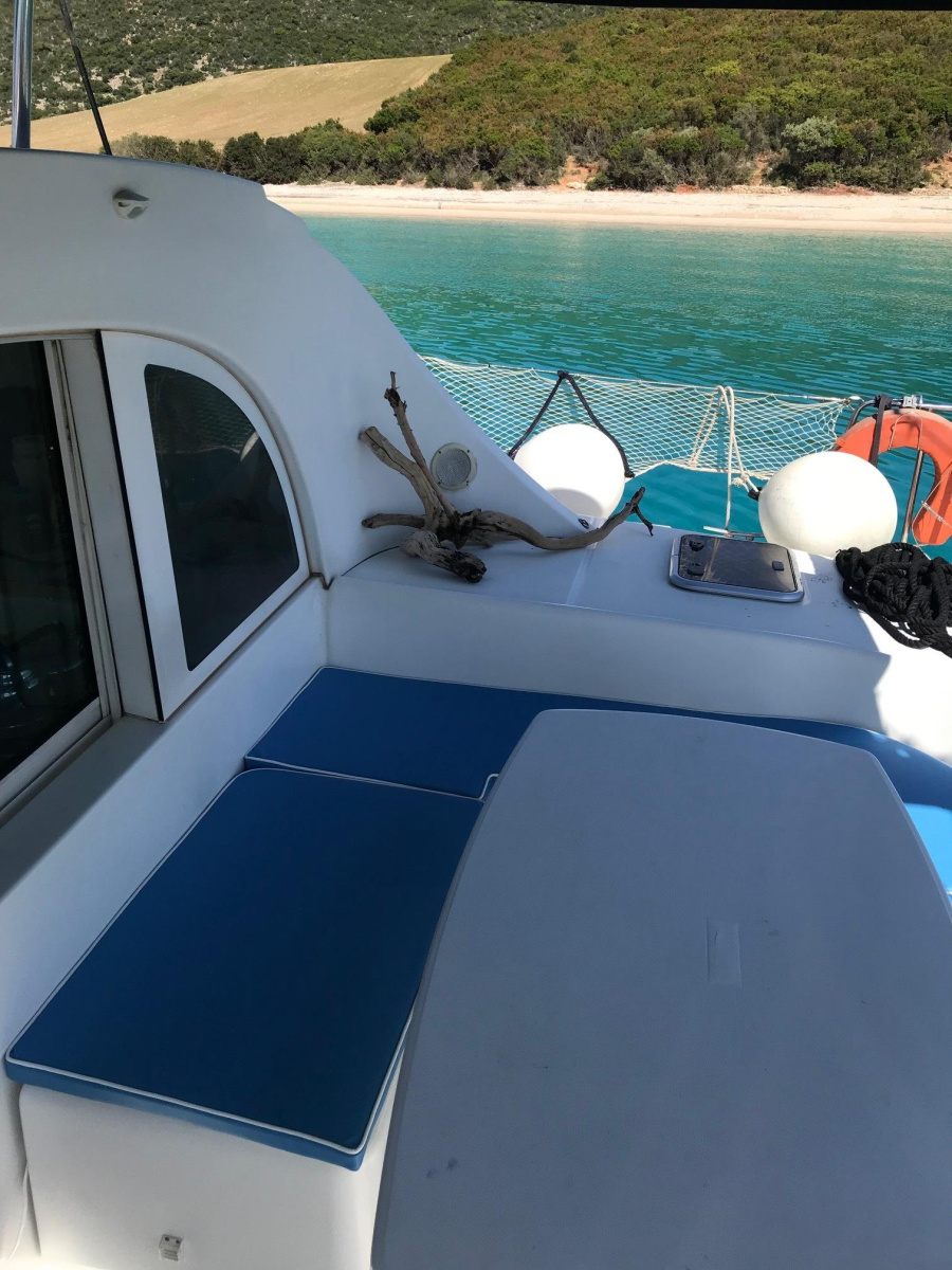 Photo #7 - Lagoon 380 - 4 + 2 cab. (Emelia Katerina) in Lefkada - 41124