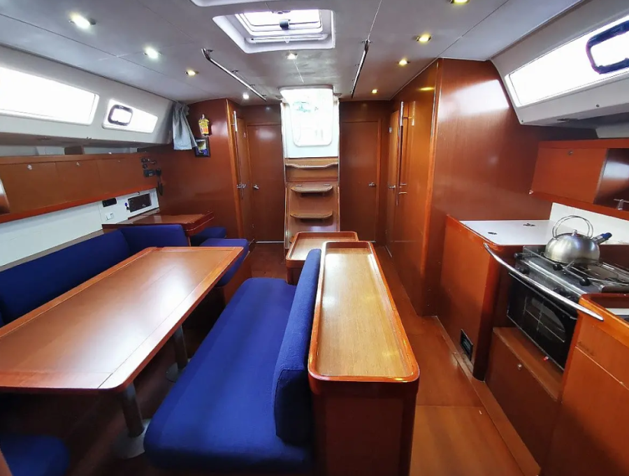 Photo #16 - Oceanis 50 Family - 5 + 1 cab. (Seladon II) in Lavrion - 41129